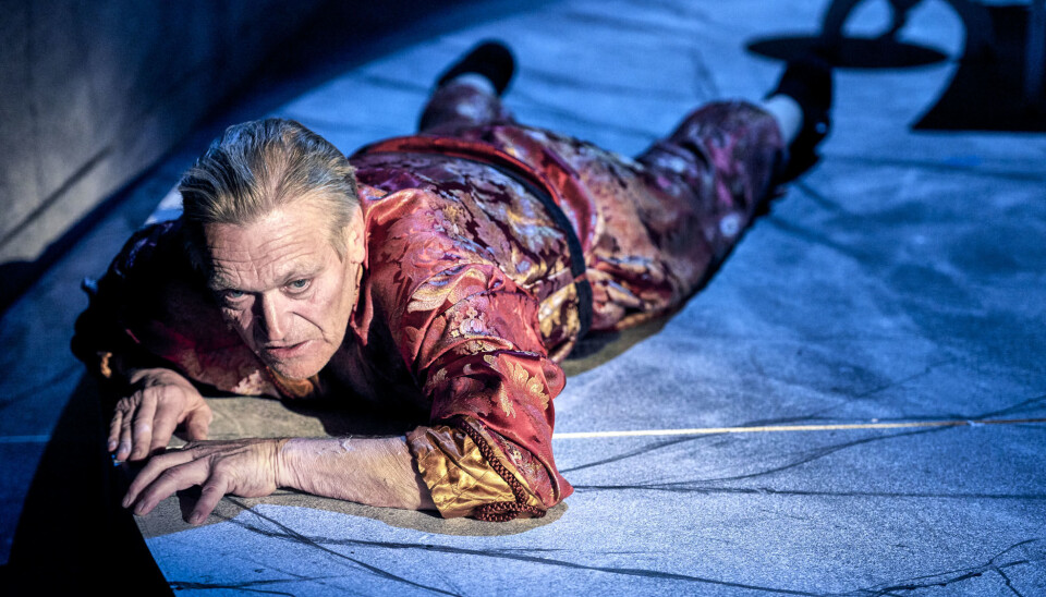 Terje Strømdahl i Engler i Amerika. Foto: Øyvind Eide. Terje Strømdahl i Engler i Amerika. Foto: Øyvind Eide.