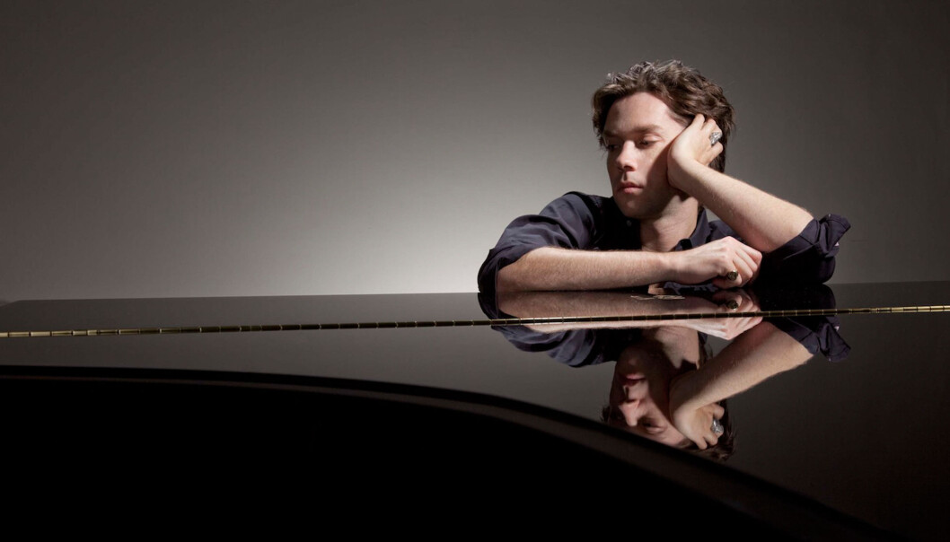 Rufus Wainwright. Rufus Wainwright.