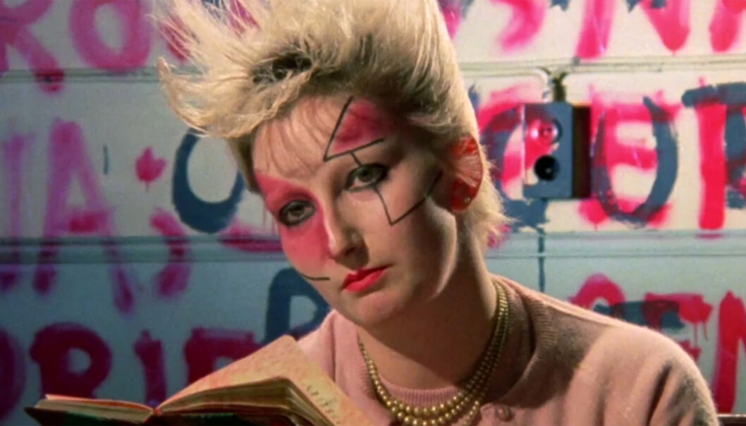 Punkikonet Jordan Mooney i Derek Jarmans film «Jubilee». Punkikonet Jordan Mooney i Derek Jarmans film «Jubilee».