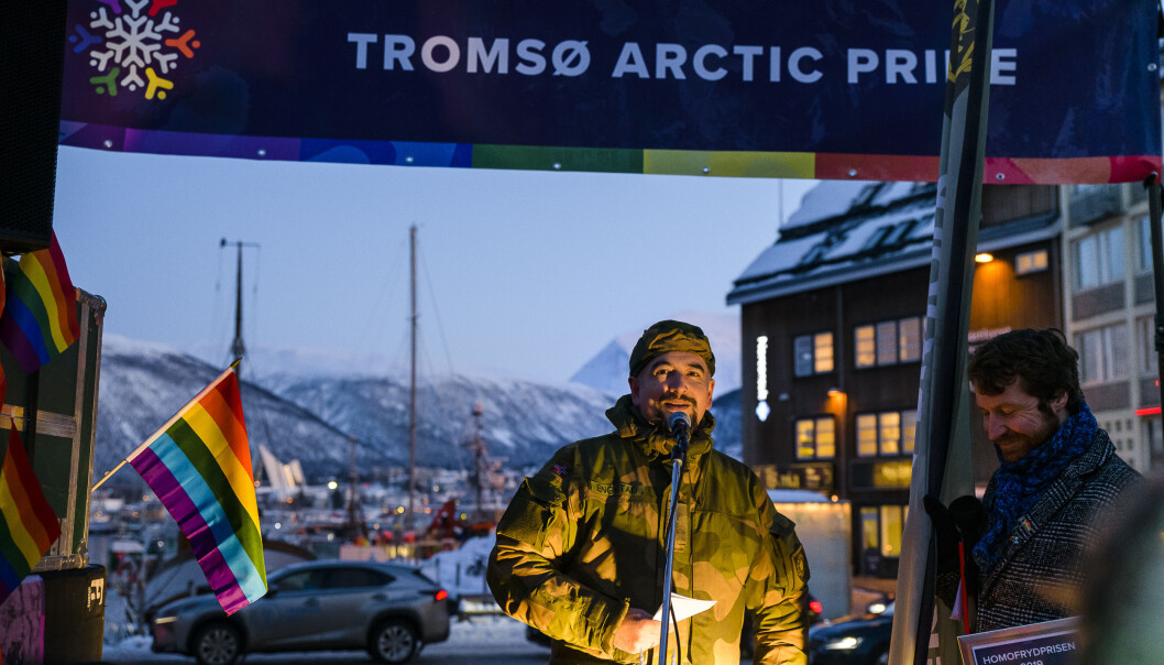 – Forsvaret har respekt, ansvar og mot som kjerneverdier, og pride gir en fin mulighet til å vise støtte til den bredden av seksuell orientering som finnes, sa Han-Tore Engstad. Foto: Tromsø Arctic Pride/Lars Åke Andersen. – Forsvaret har respekt, ansvar og mot som kjerneverdier, og pride gir en fin mulighet til å vise støtte til den bredden av seksuell orientering som finnes, sa Han-Tore Engstad. Foto: Tromsø Arctic Pride/Lars Åke Andersen.