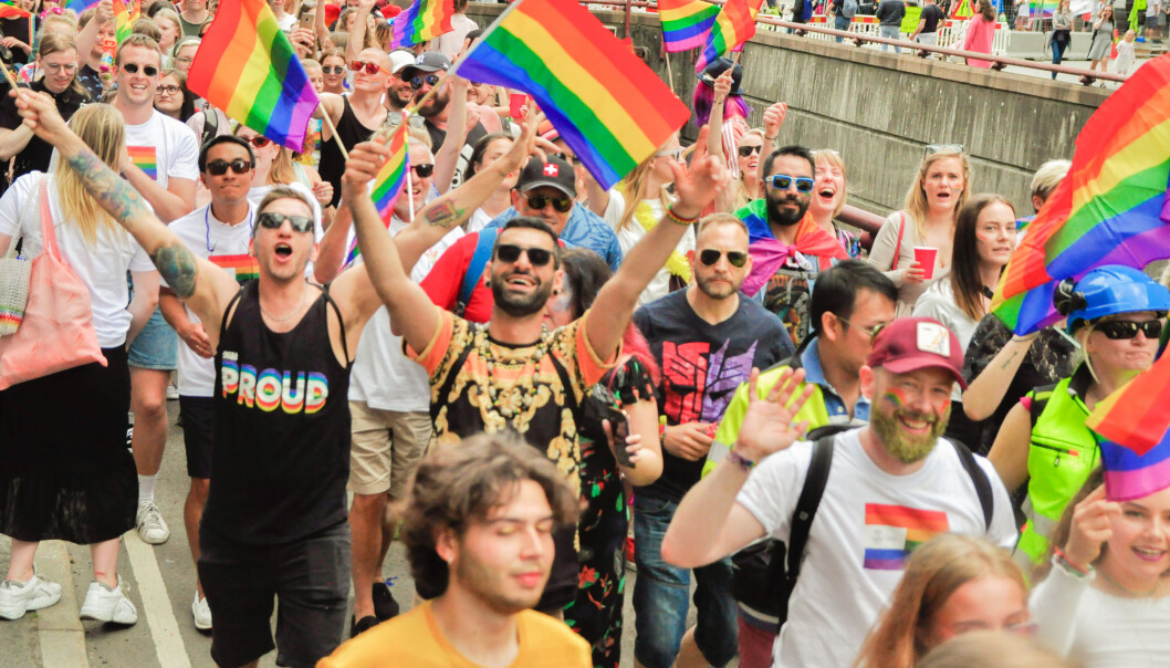 50 000 deltakere laget sammen med 275 000 tilskuere, en gigantisk folkefest da Pride-paraden jublet seg gjennom Oslos gater lørdag 22. juni. 50 000 deltakere laget sammen med 275 000 tilskuere, en gigantisk folkefest da Pride-paraden jublet seg gjennom Oslos gater lørdag 22. juni.
