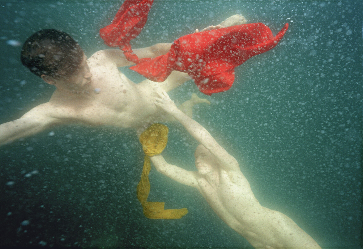 Serien «Underwater» ble utstilt på Henie Onstad kunstsenter på Høvikodden i 1987 og 1998. Serien «Underwater» ble utstilt på Henie Onstad kunstsenter på Høvikodden i 1987 og 1998.