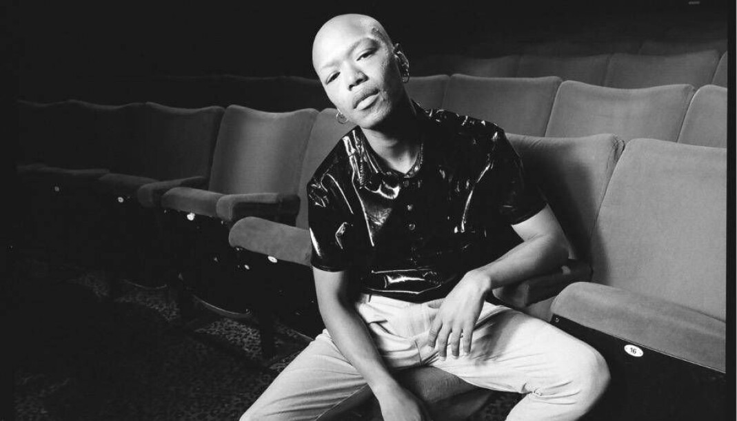 Nakhane sammen med Sarah Lu, Blaine Harrison, og Sistren er med I den nye «Tough as you are»-kamp-
anjen til Dr Martens. Nakhane sammen med Sarah Lu, Blaine Harrison, og Sistren er med I den nye «Tough as you are»-kamp-
anjen til Dr Martens.