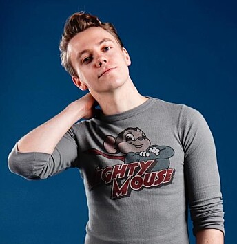 Drammensgutten Benjamin Christensen synger under Regnbuemessen, Drammen Pride 2020. Drammensgutten Benjamin Christensen synger under Regnbuemessen, Drammen Pride 2020.