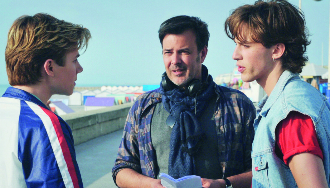 Regissør François Ozon i midten, er en av
Frankrikes mest produktive og kritikerroste regissører. Regissør François Ozon i midten, er en av
Frankrikes mest produktive og kritikerroste regissører.