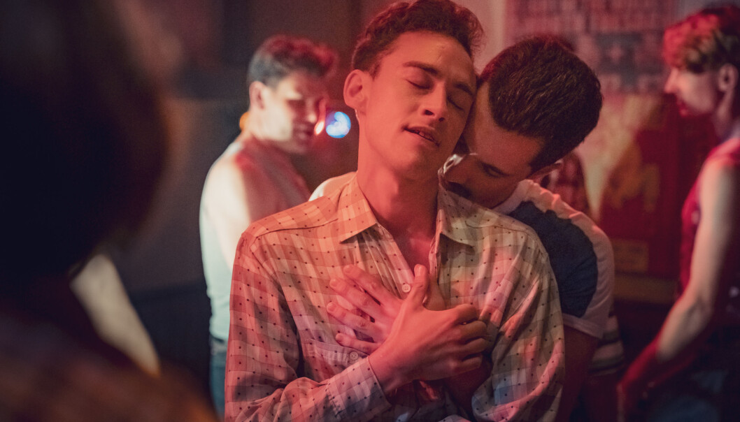 Olly Alexander, kjent fra bandet Years & Years, spiller rollen som Ritchie Tozer i serien. Neil Patrick Harris imponerer i gjesterollen som Henry Coltrane, som er en av de første som rammes av epidemien. Selveste Stephen Fry dukker også opp i løpet av serien. Olly Alexander, kjent fra bandet Years & Years, spiller rollen som Ritchie Tozer i serien. Neil Patrick Harris imponerer i gjesterollen som Henry Coltrane, som er en av de første som rammes av epidemien. Selveste Stephen Fry dukker også opp i løpet av serien.