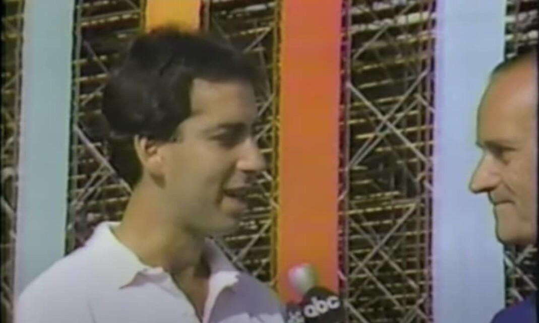 Robert Dover intervjues i forkant av OL i Los Angeles i 1984. Robert Dover intervjues i forkant av OL i Los Angeles i 1984.