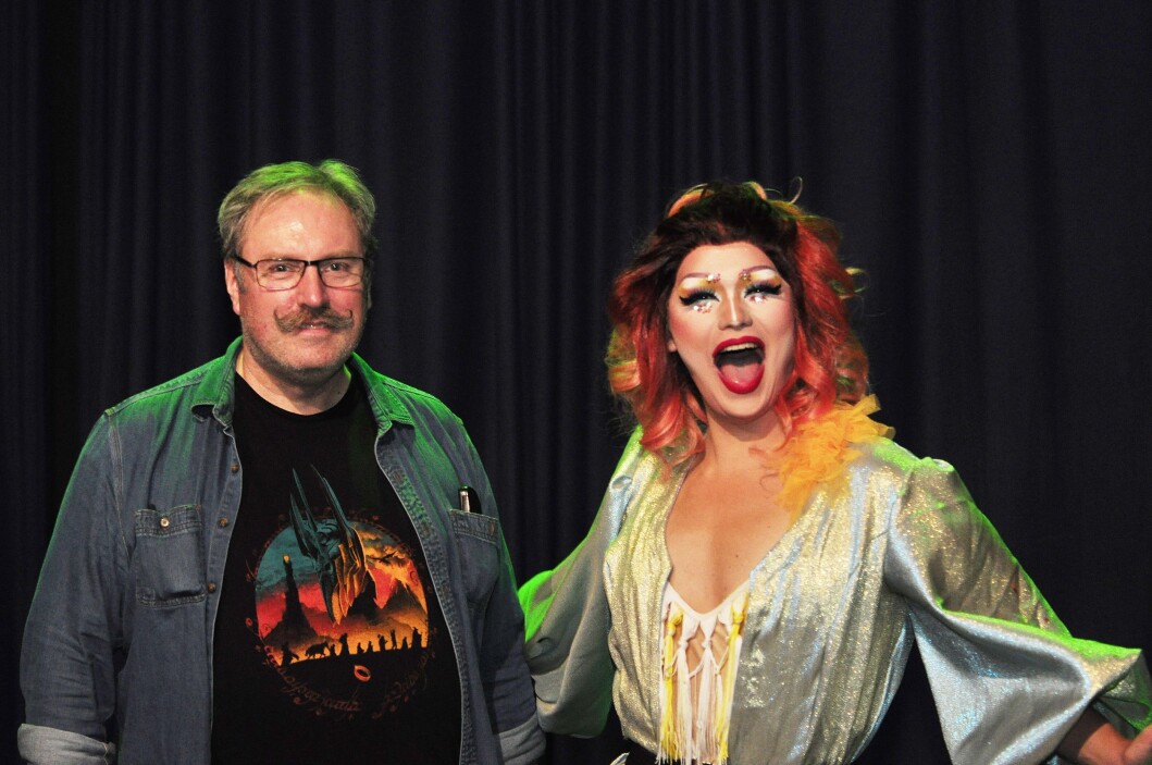 Fredrik Endresen og Nabi Yeon Geisha på Oslo Drag Festival. Fredrik Endresen og Nabi Yeon Geisha på Oslo Drag Festival.