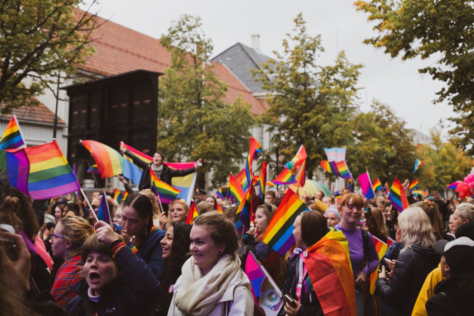 Det var god stemning under Trondheim Pride i 2019. I 2021 forventer vi intet mindre. Det var god stemning under Trondheim Pride i 2019. I 2021 forventer vi intet mindre.