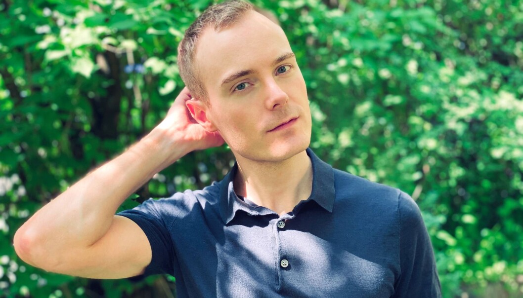 Uvanlig nok ble Alexander Kielland Krags debutbok, ungdomsromanen «Dette blir mellom oss», også gradvis lagt ut på Instagram, der teksten fikk følge av foto og dramatiserte scener. Grepet var forfatterens idé, og forlaget laget et eget lydspor til den digitale publiseringen. Uvanlig nok ble Alexander Kielland Krags debutbok, ungdomsromanen «Dette blir mellom oss», også gradvis lagt ut på Instagram, der teksten fikk følge av foto og dramatiserte scener. Grepet var forfatterens idé, og forlaget laget et eget lydspor til den digitale publiseringen.