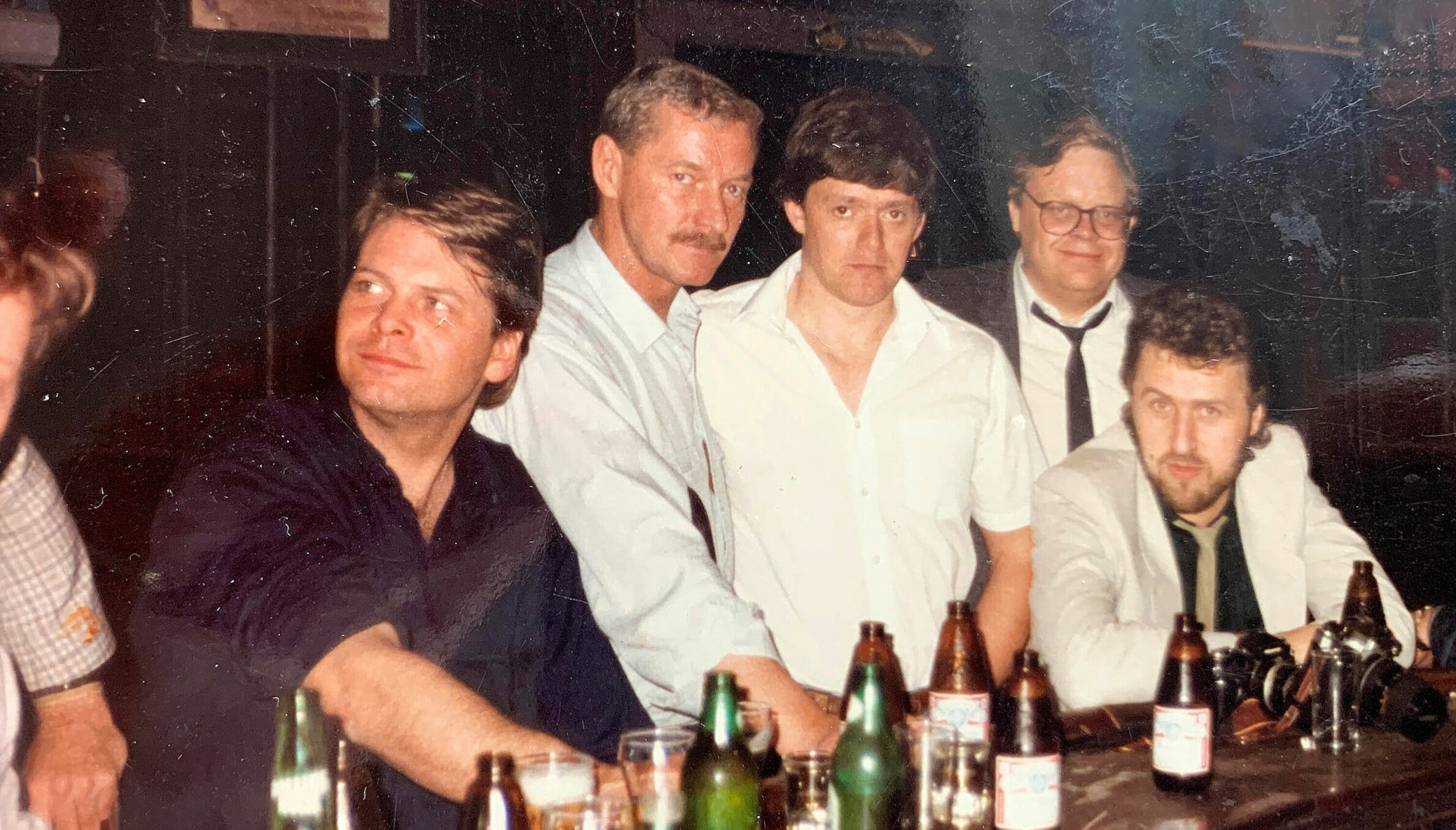 Her er Per Magne Flem (2. f v) sammen med kjente VG-profiler som Klaes Krog, Stein Kåre Kristiansen og Jan Erik Lauré. Kollegene dro ofte til byer i Europa og USA, i 1985 var de i Washington og New York.