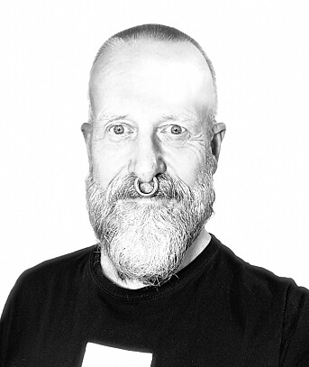 Halvard Haldorsen (58) er tv-produsent, mediearbeider og musiker. Han var med på å starte filmfestivalen Skeive Filmer (fra 2015 Oslo Fusion International Film Festival) og har flere plateutgivelser bak seg med bandene Sadomaoistan og The Machines. De siste årene har han hatt base i Oslo og Berlin.