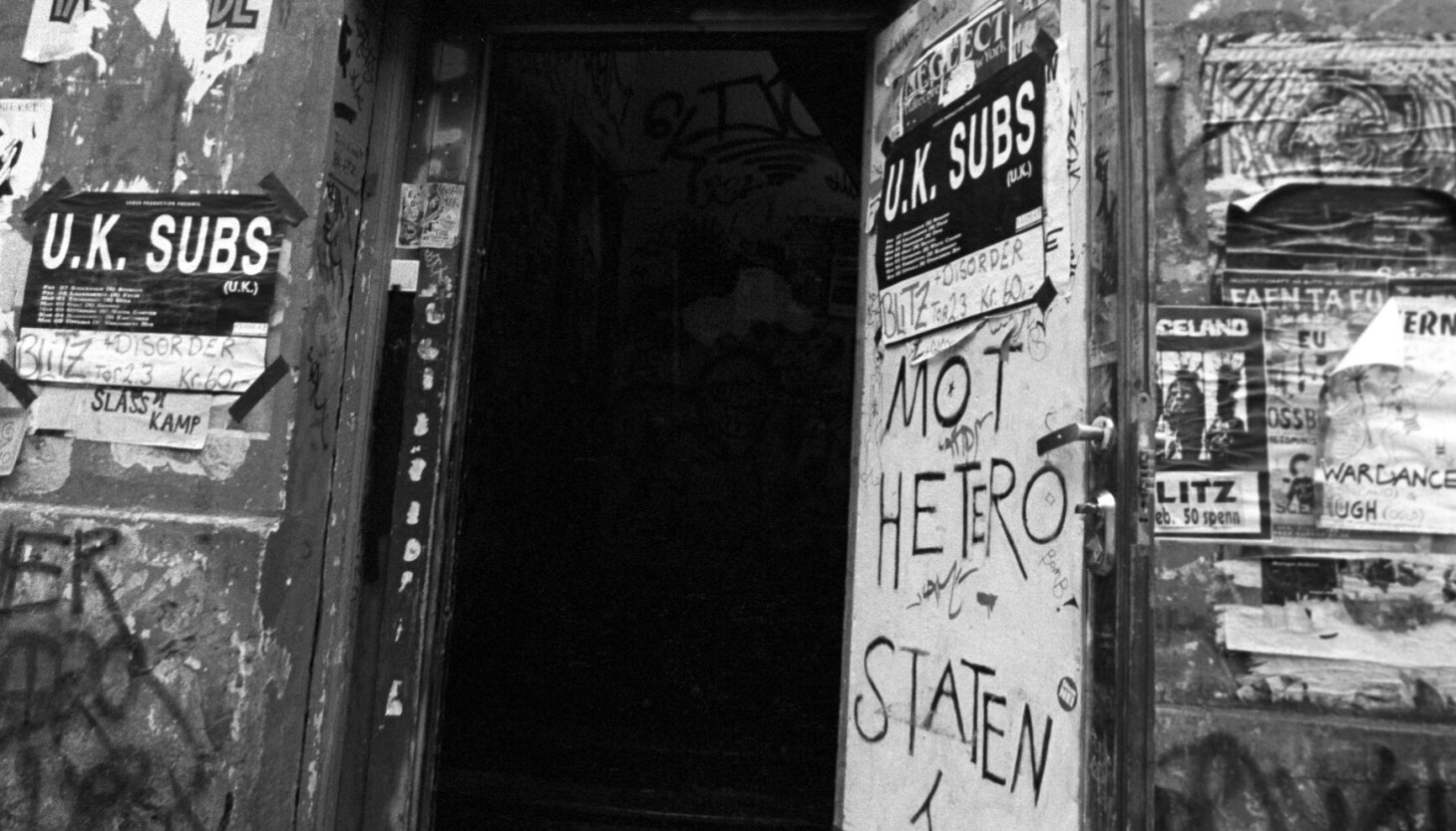 I april i år feirer Blitz 40-årsjubileum med slagordet, «Forty years of pure punk, activism and annoying the neighbours!», som må sies å ha vært en vellykket strategi hittil. I april i år feirer Blitz 40-årsjubileum med slagordet, «Forty years of pure punk, activism and annoying the neighbours!», som må sies å ha vært en vellykket strategi hittil.