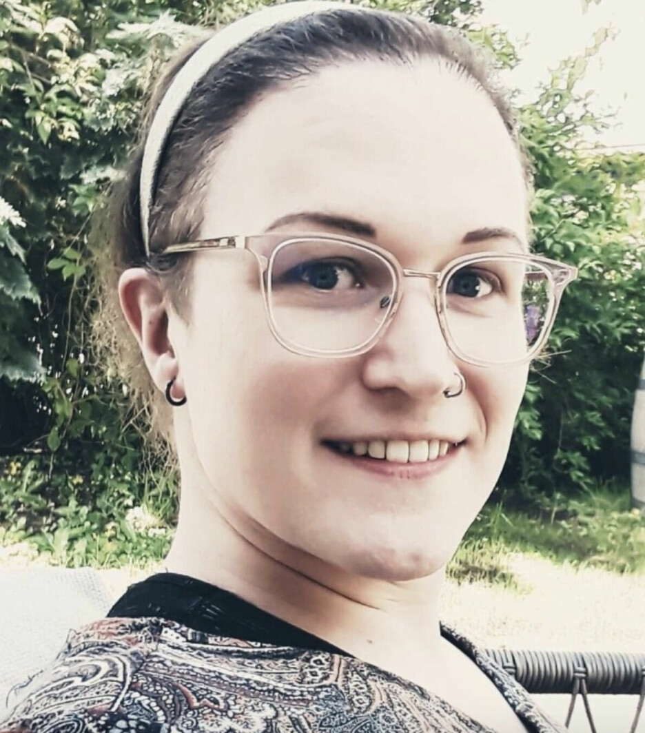 Miriam Aurora Hammeren Pedersen, sosialantropolog, skribent og åpen lesbisk transkvinne.