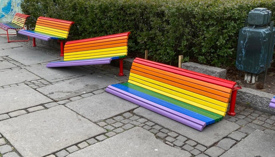 Pride-benker tåler ikke dans