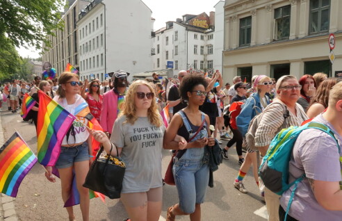 Pride-solidaritetstog i Mo i Rana