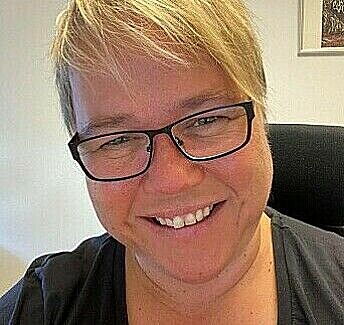 – Vi snakker mye om å være modige og gå i gatene, men det er også modig å be om hjelp, sier rådsleder i Rådet for kjønns- og seksualitetsmangfold Marit Bjerke. – Vi snakker mye om å være modige og gå i gatene, men det er også modig å be om hjelp, sier rådsleder i Rådet for kjønns- og seksualitetsmangfold Marit Bjerke.