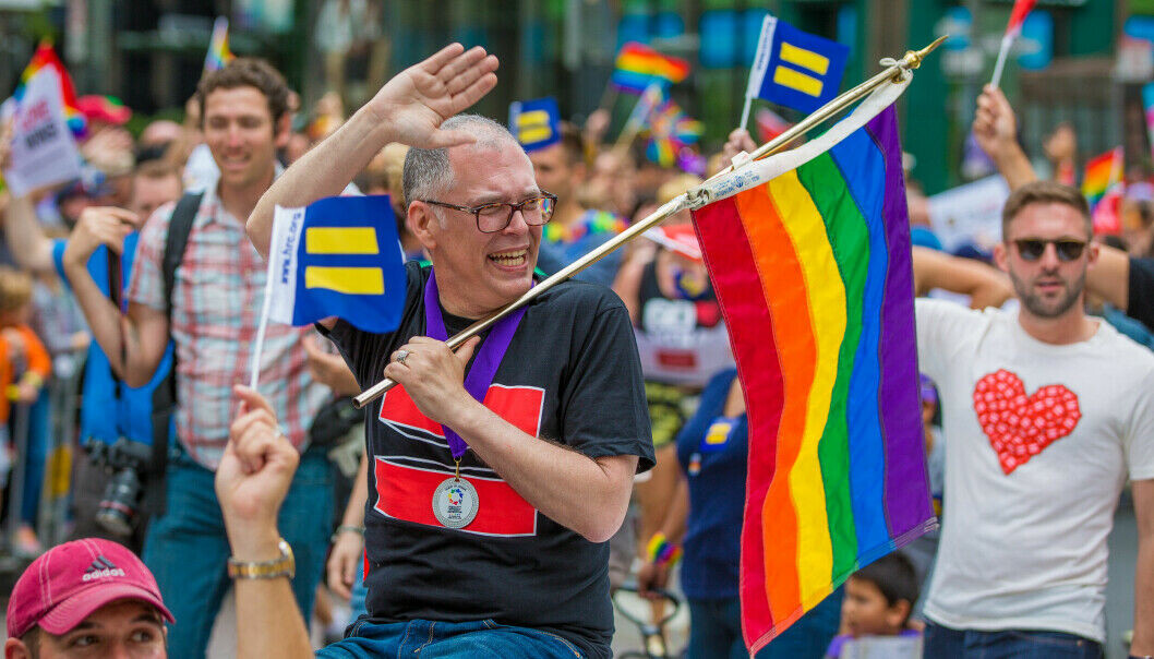 Jim Obergefell ledet rettssaken som resulterte i at Høyesterett ga likekjønnede over hele USA retten til å gifte seg. Nå frykter flere politikere at denne retten kan reverseres av landets Høyesterett. Jim Obergefell ledet rettssaken som resulterte i at Høyesterett ga likekjønnede over hele USA retten til å gifte seg. Nå frykter flere politikere at denne retten kan reverseres av landets Høyesterett.