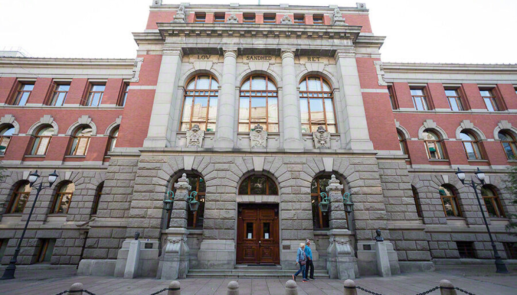 Elden advokatfirma, som representerer terrorsiktede Zaniar Matapour, har anket Borgarting lagmannsretts oppnevnelse av bistandsadvokat for ofrene etter masseskytingen i Oslo sentrum natt til 25. juni. Nå skal Høyesterett vurdere om anken skal tas opp til behandling. Elden advokatfirma, som representerer terrorsiktede Zaniar Matapour, har anket Borgarting lagmannsretts oppnevnelse av bistandsadvokat for ofrene etter masseskytingen i Oslo sentrum natt til 25. juni. Nå skal Høyesterett vurdere om anken skal tas opp til behandling.