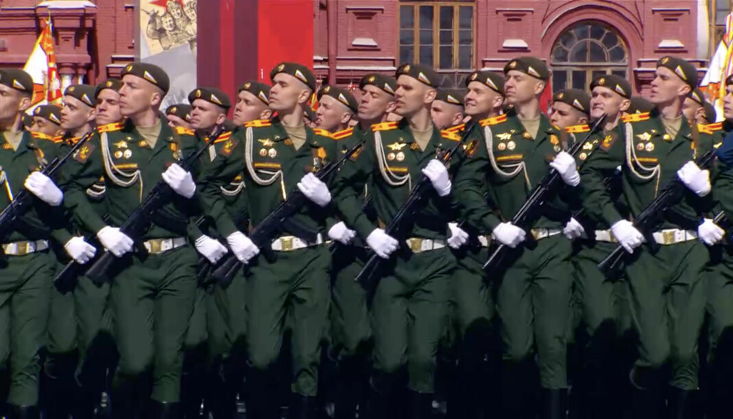 Russiske soldater under president Vladimir Putins store parade på Den røde plass 9. mai 2022. Militærparaden markerte 77-årsdagen for Russlands seier over Nazi-Tyskland