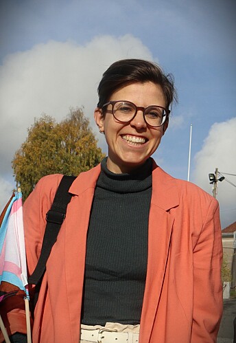 Elsa Sjong Arnestad er leder i Rosa kompetanse justis i foreningen Fri. Hun ser sammensatte årsaker til at skeive ikke stoler på politiet. Elsa Sjong Arnestad er leder i Rosa kompetanse justis i foreningen Fri. Hun ser sammensatte årsaker til at skeive ikke stoler på politiet.
