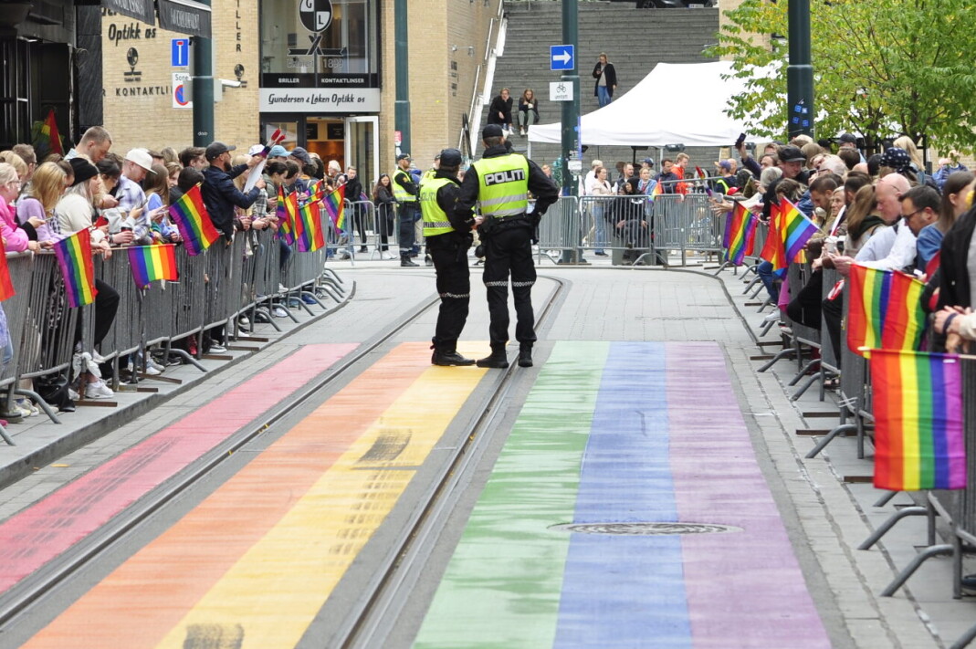 Politiet var tidlig ute med å rose sivile for heroisk innsats natt til 25. juni, men tiden etterpå har vært vanskelig for mange. Politiet var tidlig ute med å rose sivile for heroisk innsats natt til 25. juni, men tiden etterpå har vært vanskelig for mange.
