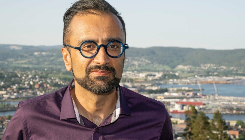 «Jeg spør meg selv nesten daglig hvordan vi havna her. I 2023. I et så moderne og liberalt samfunn. Sågar ett år etter terroren, som skulle tilsi at vi skulle stå samla mer enn noensinne», skriver Tony Burner. «Jeg spør meg selv nesten daglig hvordan vi havna her. I 2023. I et så moderne og liberalt samfunn. Sågar ett år etter terroren, som skulle tilsi at vi skulle stå samla mer enn noensinne», skriver Tony Burner.