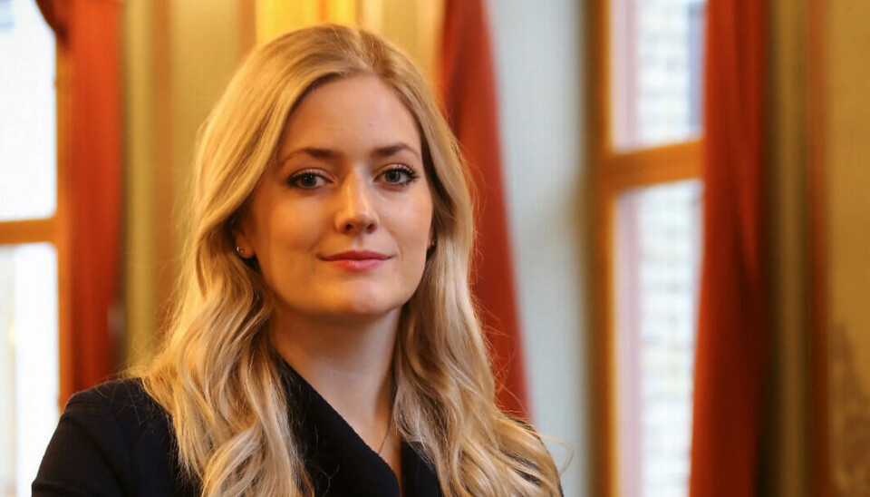 Mehl kalles inn på teppet