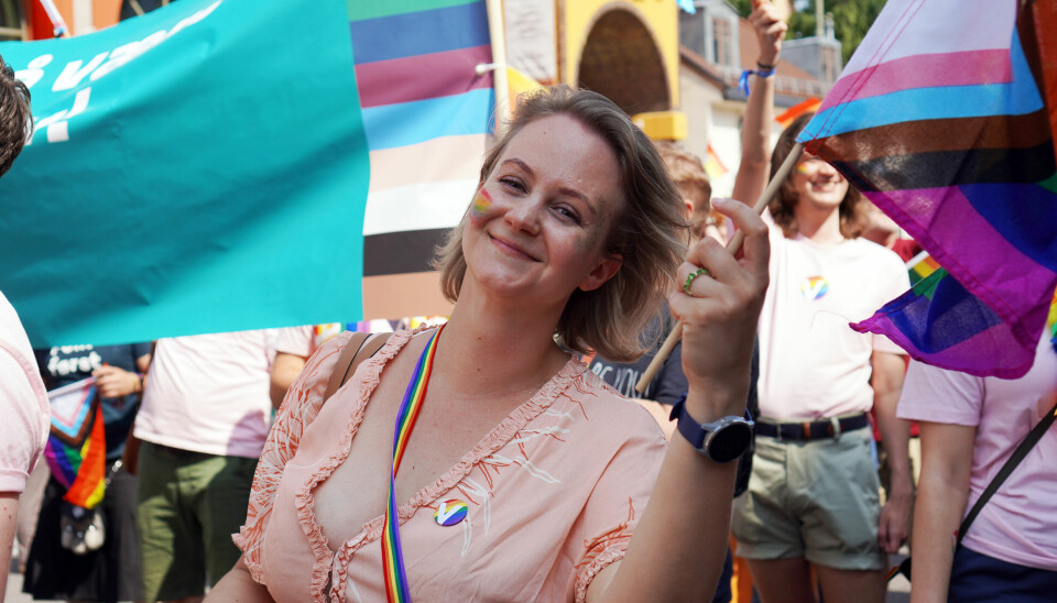 Julianne Ferskaug, byråd for sosiale tjenester i Oslo kommune, i paraden under Oslo Pride i år.