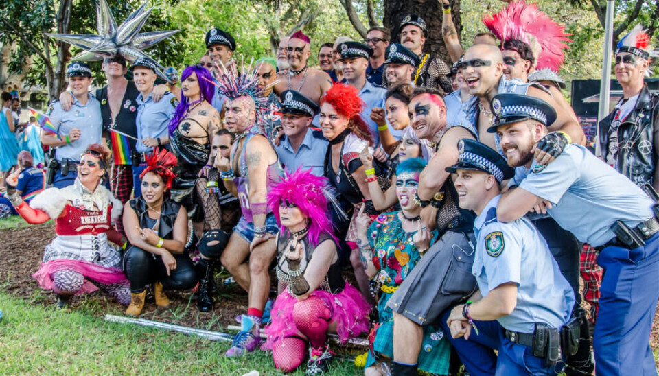 «Nå, mer enn noen gang, må vi stå sammen», sier Sydneys politimester Karen Webb.