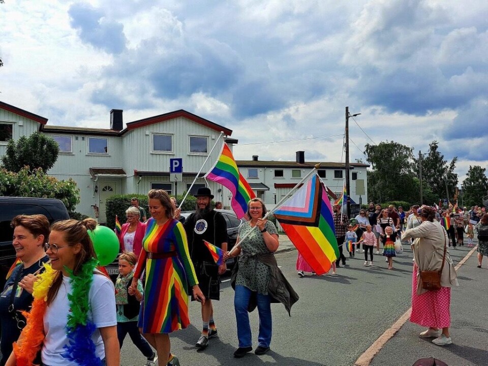 Flaggbrenning førte til prideparade
