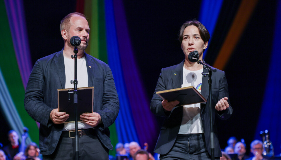 en konsert på ... Kim Frieles minnepris gikk til Støttegruppa 25. juni ved leder Espen Evjenth og den ukrainske LHBTQI-organisasjonen Insight med leder Olena Shevchenko. Utdelingen skjedde under festkonserten i Operaen i anledning Oslo Prides 50-årsjubileum.