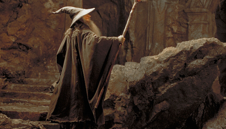 Ian McKellens stygge fall fra teaterscenen i sommer stopper ham ikke fra planene om å vende tilbake til Gandalf-rollen igjen.