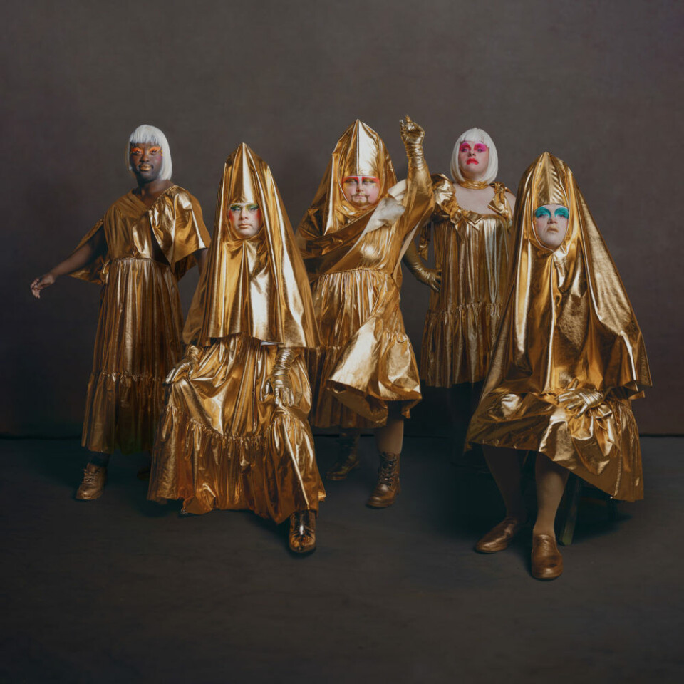 Drag Syndrome er verdens eneste profesjonelle drag-ensemble utelukkende bestående av artister med Downs syndrom.