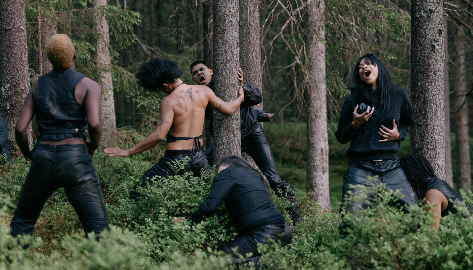 Harald Beharie, Undersang, fremført i Lillomarka juni 2024.