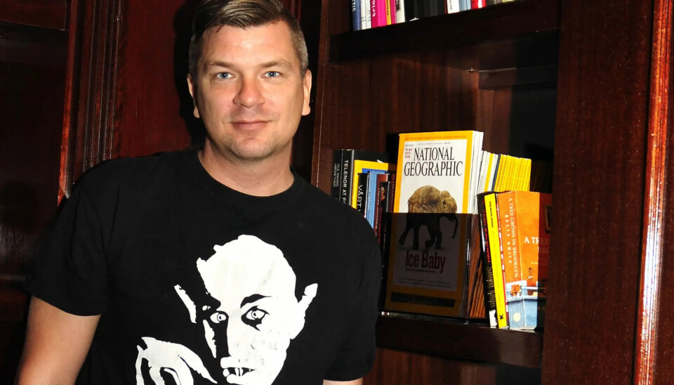 – Skrekk har alltid vært en outsidervennlig sjanger. Selv om det skeive ikke nødvendigvis var så tydelig til stede, så forsto «vi» at det snakket til «oss», sier Mats Strandberg. Nå blir romanen «Fergen» tv-serie på SVT.