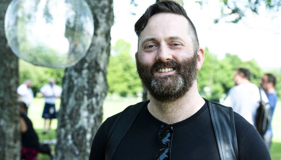 Marius Hofseth, president for SLM Oslo (Scandinavian Leather Men), mener helsemyndighetene burde vært mer frampå med tester og vaksinering for m-kopper.