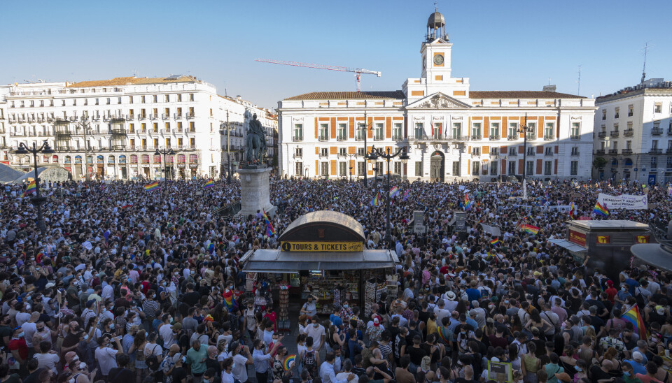 Drapet på 24 år gamle Samuel Luiz utløste landsomfattende demonstrasjoner i Spania i 2021. Demonstrasjonene spredte seg også til utlandet. Foto: Bernat Armangue / AP / NTB
Drapet på 24 år gamle Samuel Luiz utløste landsomfattende demonstrasjoner i Spania i 2021. Demonstrasjonene spredte seg også til utlandet.