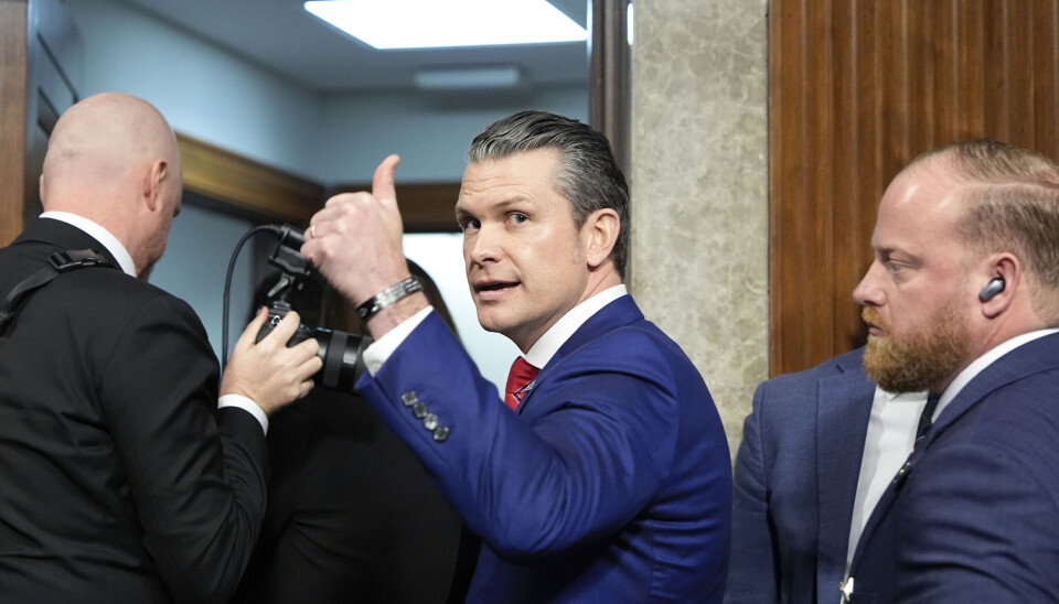 USAs ferske forsvarsminister Pete Hegseth har fått i oppdrag av president Donald Trump å revidere reglene for transpersoner i militæret. Resultatet kan bli et forbud, slik Trump forsøkte seg på i sin forrige periode.