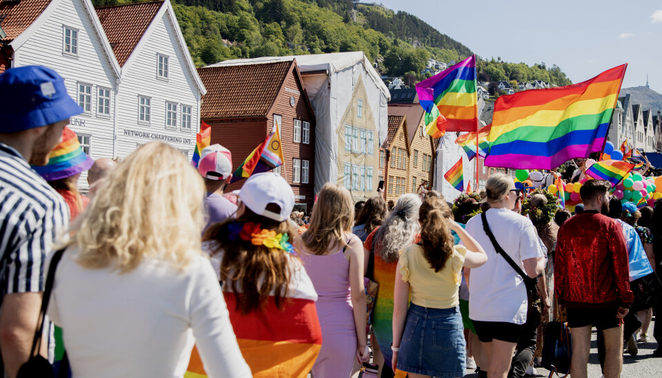 Prideparaden i Bergen som gikk fra Bradbenken til Den blå steinen i 2023.