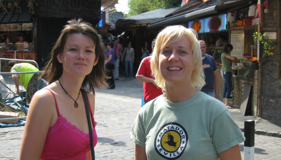 Kjerstin og Kristin dro sammen til London Pride