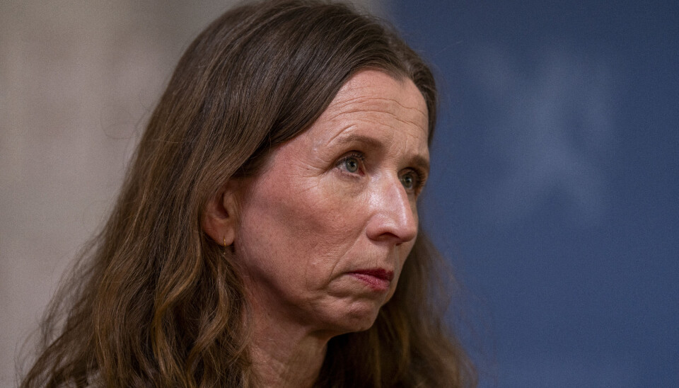 Justis- og beredskapsminister Astri Aas-Hansen (Ap) sier at Kriminalomsorgen skal ivareta og sikre likebehandling av alle innsatte, også transpersoner.