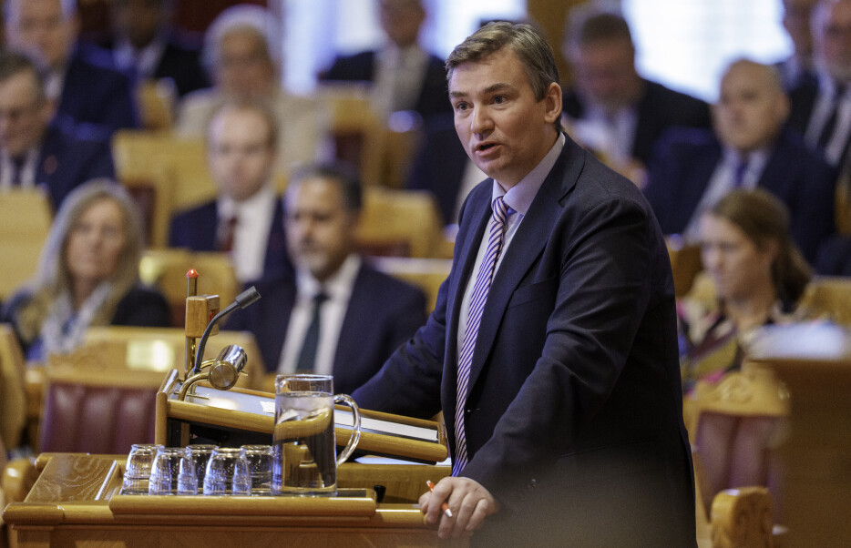 Asheim sier han trekker sitt kandidatur om Søreide vil bli Høyre-leder